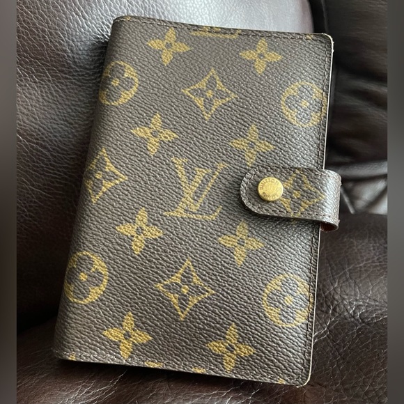 Louis Vuitton monogram agenda - Picture 1 of 12
